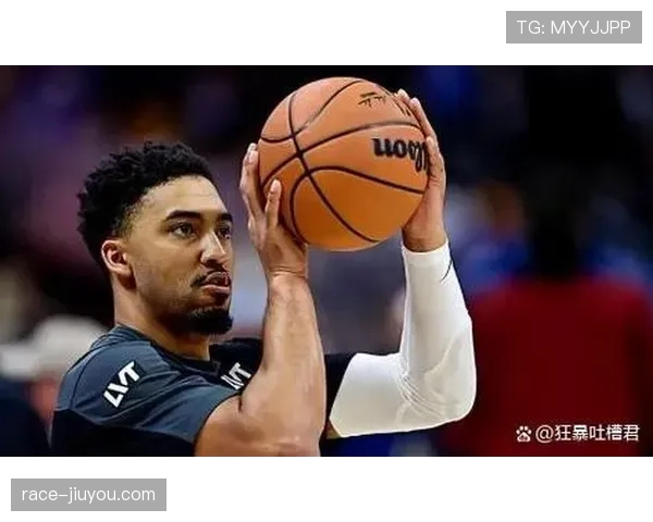 肯扬·马丁挡拆制造高位优势提升内线攻防效率